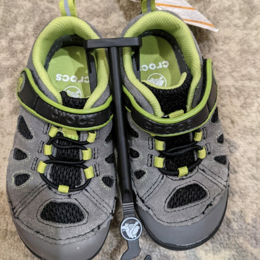 NWT, sneaker style crocs, size 9 C (toddler)